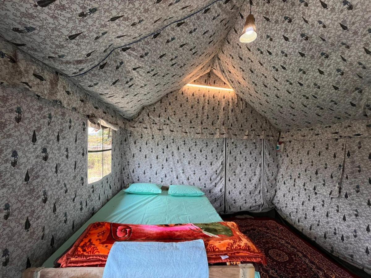 Camp Iaiwan Hotel Черапунджи Екстериор снимка